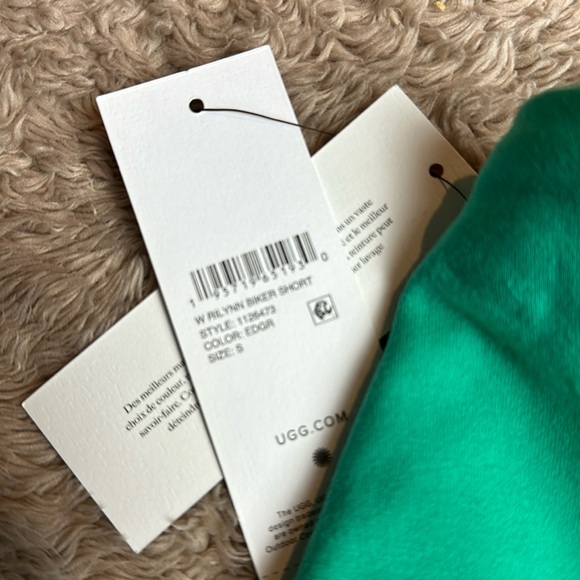UGG Biker Shorts NWT - Picture 2 of 5